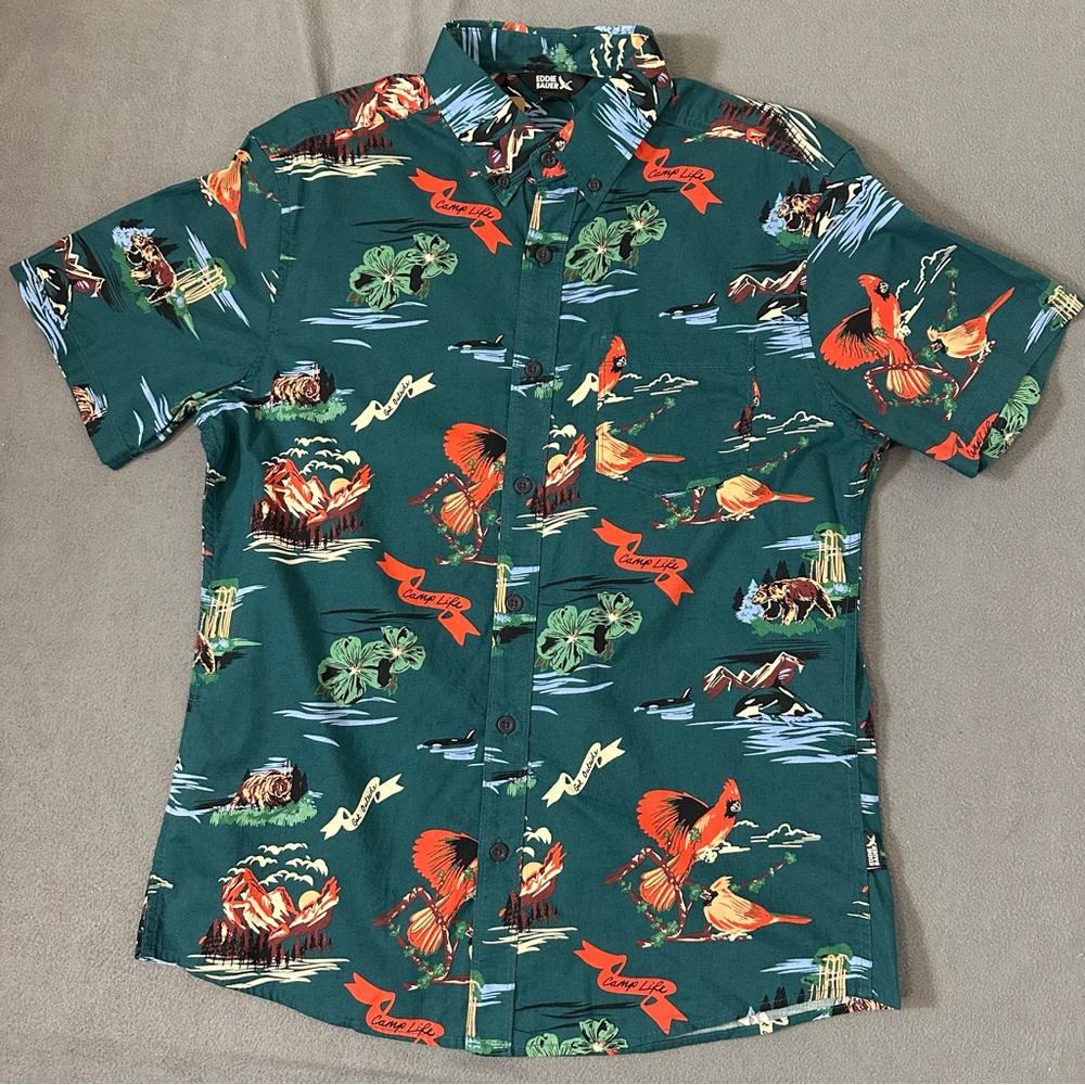 Eddie Bauer Baja Camp Cardinal Bear Short Sleeve Button Down Shirt Mens Medium